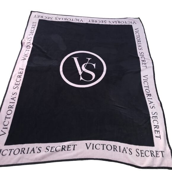 Victoria's Secret Fleece Blanket Pink Black Large Logo 50"x63" Soft Blanket - Picture 1 of 4